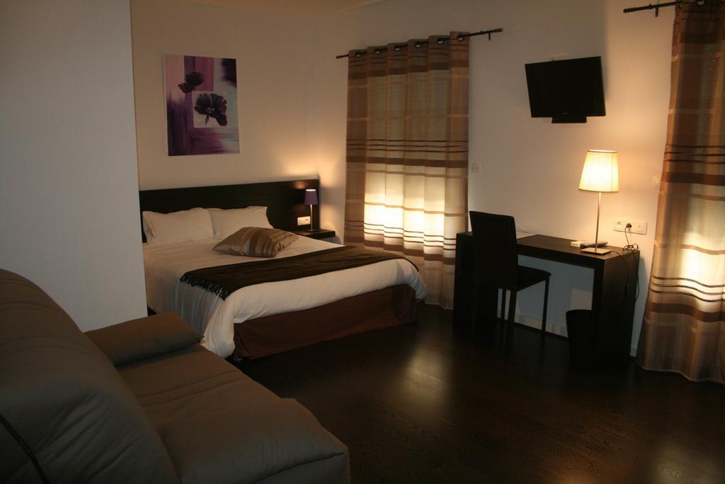 Le Domaine Des Vignes Lyon Sud Vienne Hotel